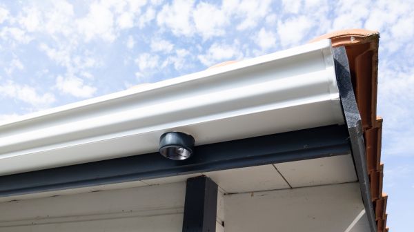 Seamless Gutters Installation in Santa Fe
